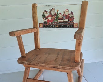 Vintage Childs Rocking Chair with Santa Claus Seat Back (370)