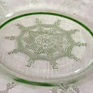 Vintage Anchor Hocking Green Depression Mis-Matched Glass Cup and Plate (601) image 3