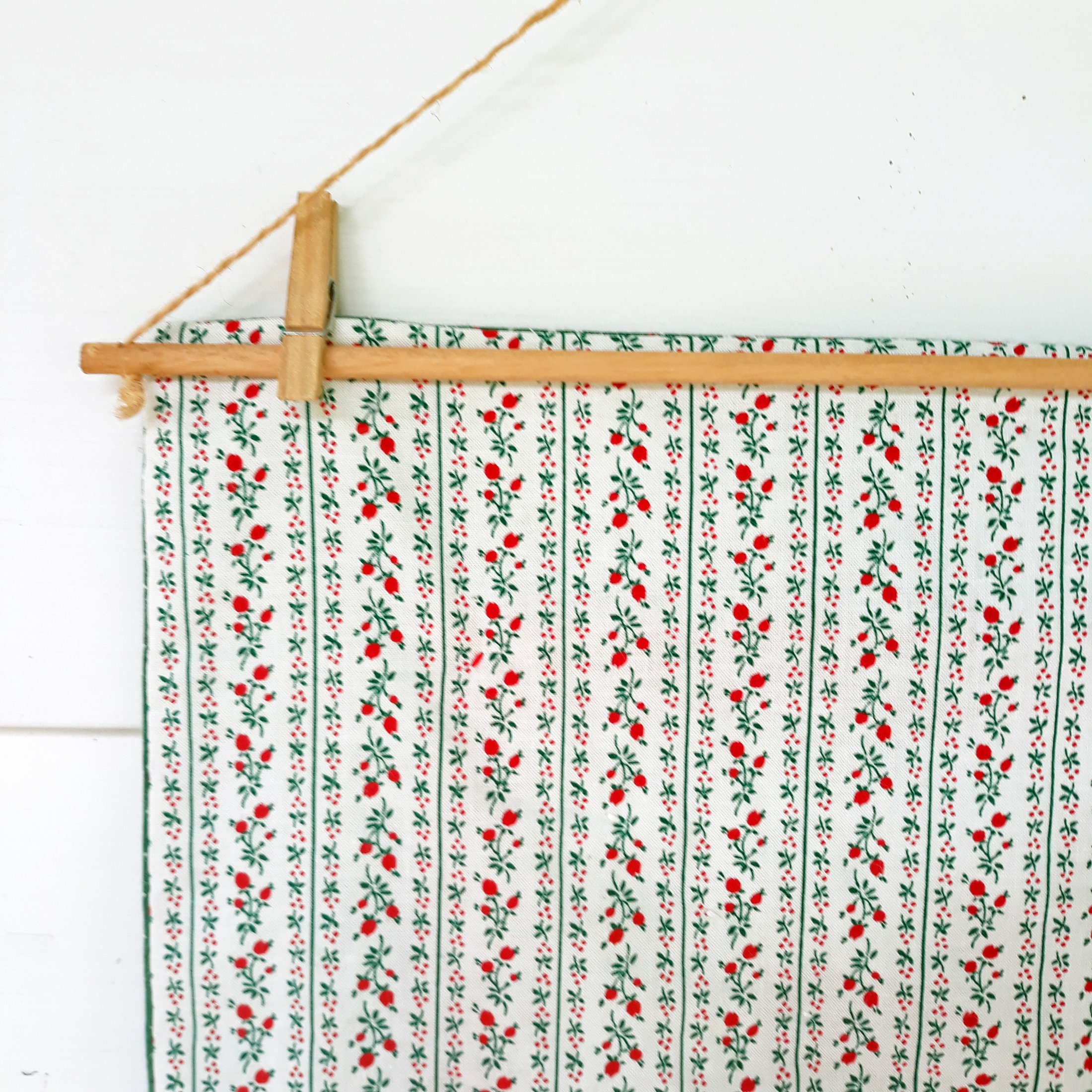 Vintage Colorful Christmas Log Cabin Wall Hanging (522) - Etsy