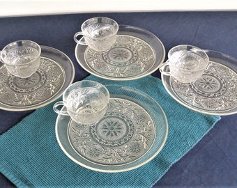 Anchor Hocking 8 pc Set Sandwich Clear Snack plate and Cups (283)