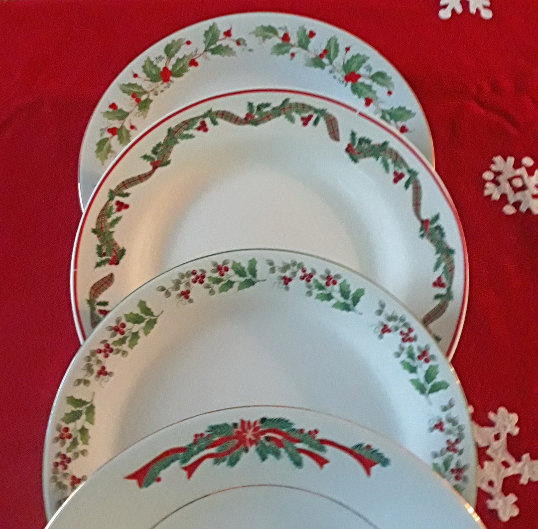 Christmas Spirit Holly Ribbon Christmas China Royal Worcester
