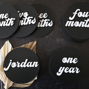 Milestone Markers | Milestone Disc | Monthly Photo Prop | Pregnancy Announcement | Birth Announcement