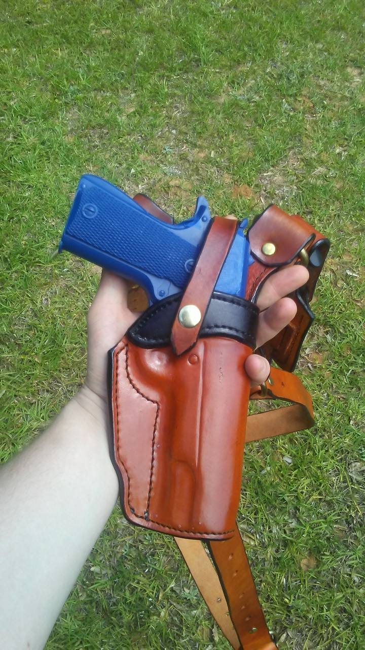 The Huntsman Alaska Style Chest Holster