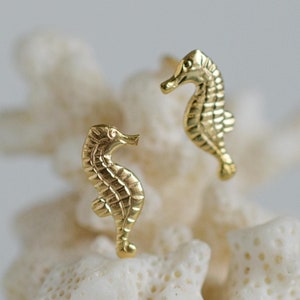 14K Solid Gold Tiny Seahorse Flat Back Earring