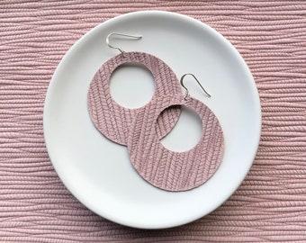 Leather earrings - The Eclipse Bamboo Weave in blush pink. Round earrings. Hypoallergenic sterling silver hooks. Light weight earrings.