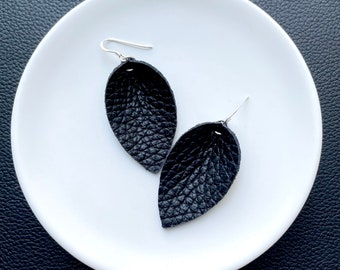 Leather leaf earrings. Leaf earrings. Leather earrings. Boho earrings. Black earrings.