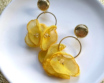 Leather earrings- dangle earrings in yellow poppy. Floral earrings. Flower earrings. 10mm gold leather stud. Light weight earrings.