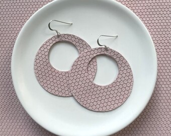 Leather earrings - The Eclipse in pink honeycomb. Round earrings. Hypoallergenic sterling silver hooks. Light weight earrings.