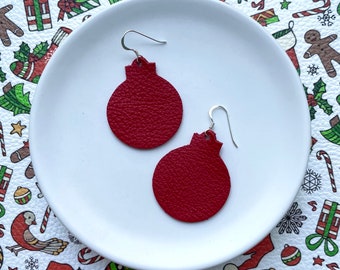 Christmas bauble earring in red. Round bauble earrings. Christmas earrings. Xmas earrings. Bauble earrings.