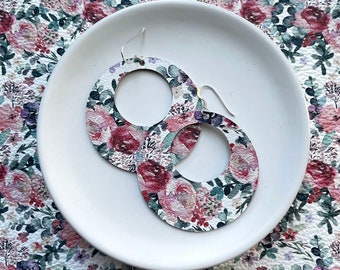 Leather earrings - The Eclipse in rose Watercolour. Round earrings. Hypoallergenic sterling silver hooks. Light weight earrings.