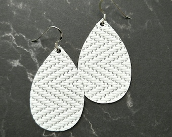 Leather Earrings- Mini Drop in white zigzag print. Hypoallergenic sterling silver hooks. Light weight earrings.