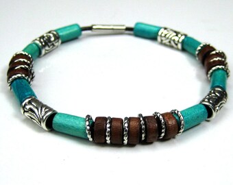 Mens leather bracelet and N3503 wooden beads
