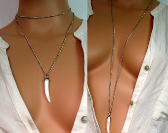 Long necklace - white mother-of-pearl tiger tooth necklace N2485