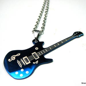 Collier pendentif guitare bleue acier N3626 image 1