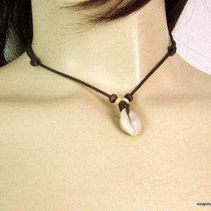 N2786 waxed mixed shell cotton necklace image 5