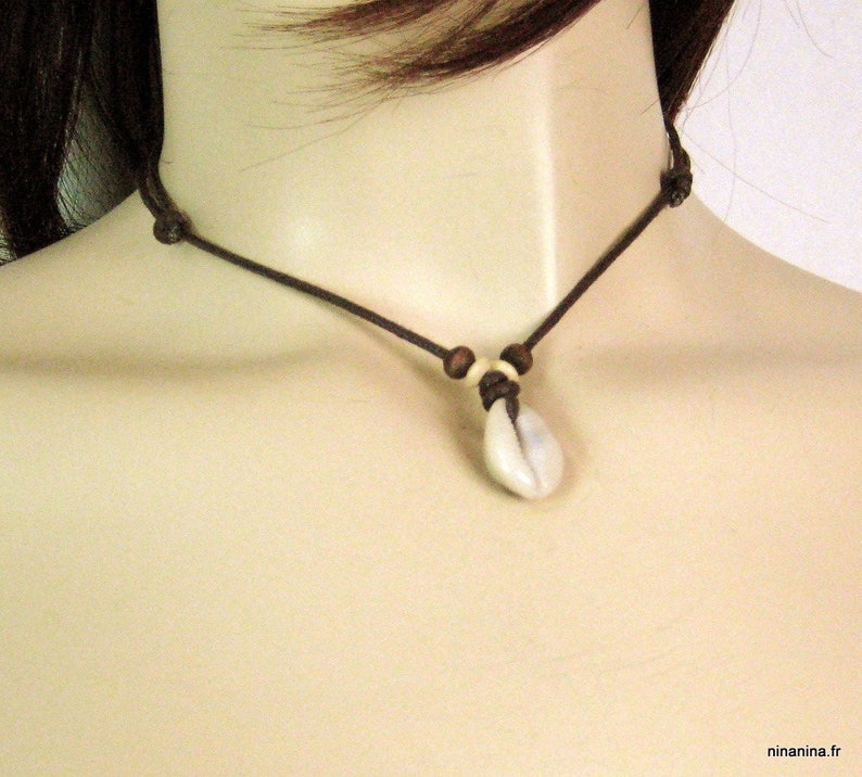 N2786 waxed mixed shell cotton necklace image 5