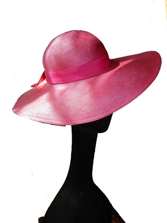 Wide Brim Straw Hat In Vivid Pink