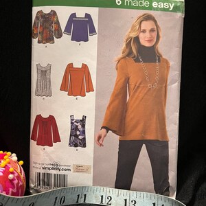 Simplicity 2852 6 Tops styles Designs by. Karen Z sizes 6-14