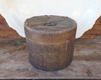 Antique Men's Collar Box
