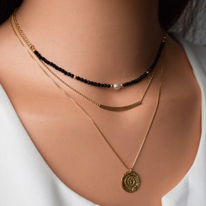 Dainty Gold Necklace, Black spinel Necklace,Pearl and Black Bead Necklace,Layered Necklace, Gold Necklace