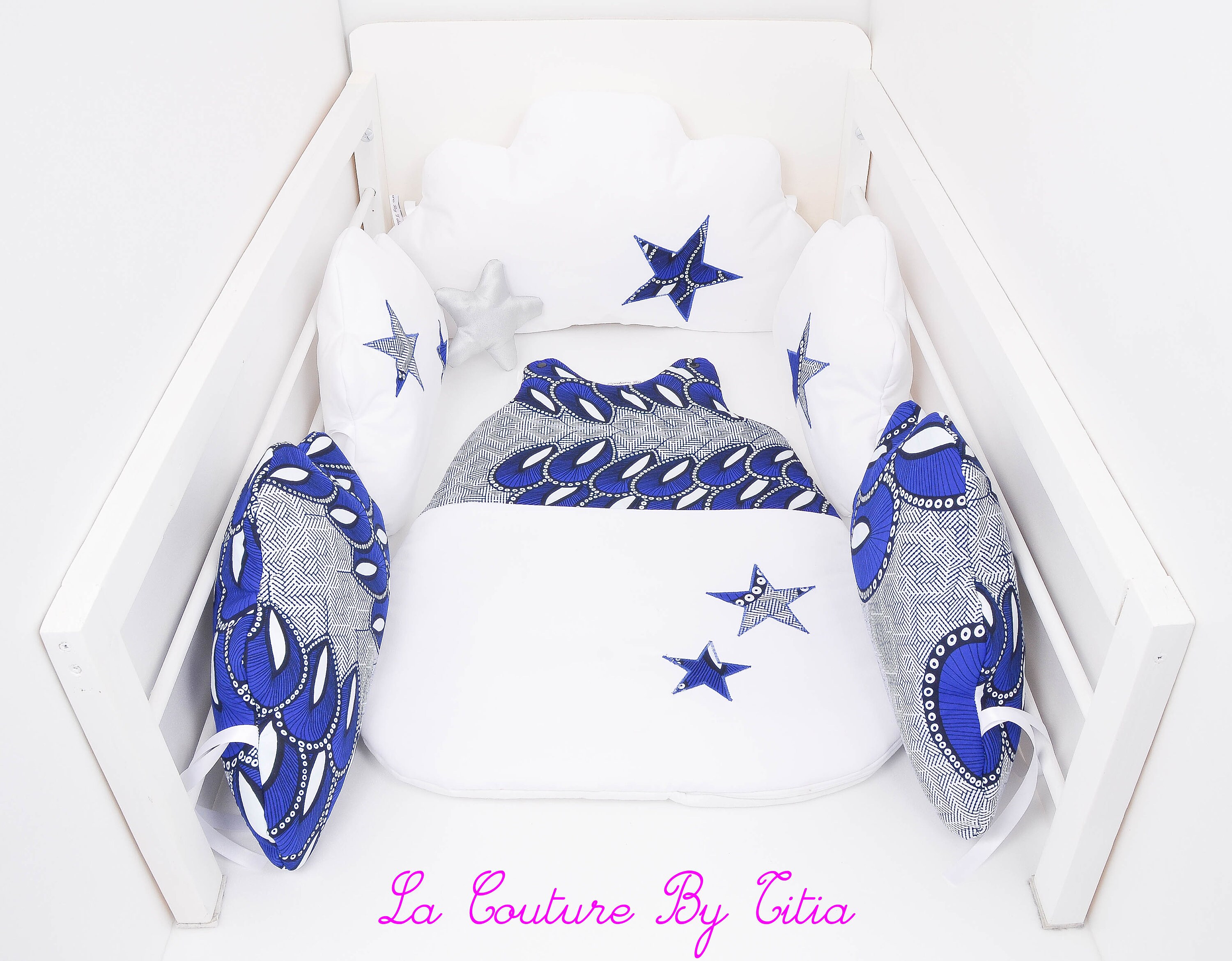 Tour de Lit Nuage Coussins Fait Main Wax, Blanc et Étoiles @lacouturebytitia