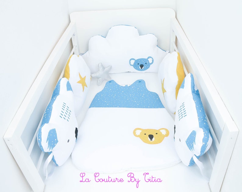 Tour de Lit nuage coussins koala blanc bleu - Créatrice ETSY : LaCoutureByTitia