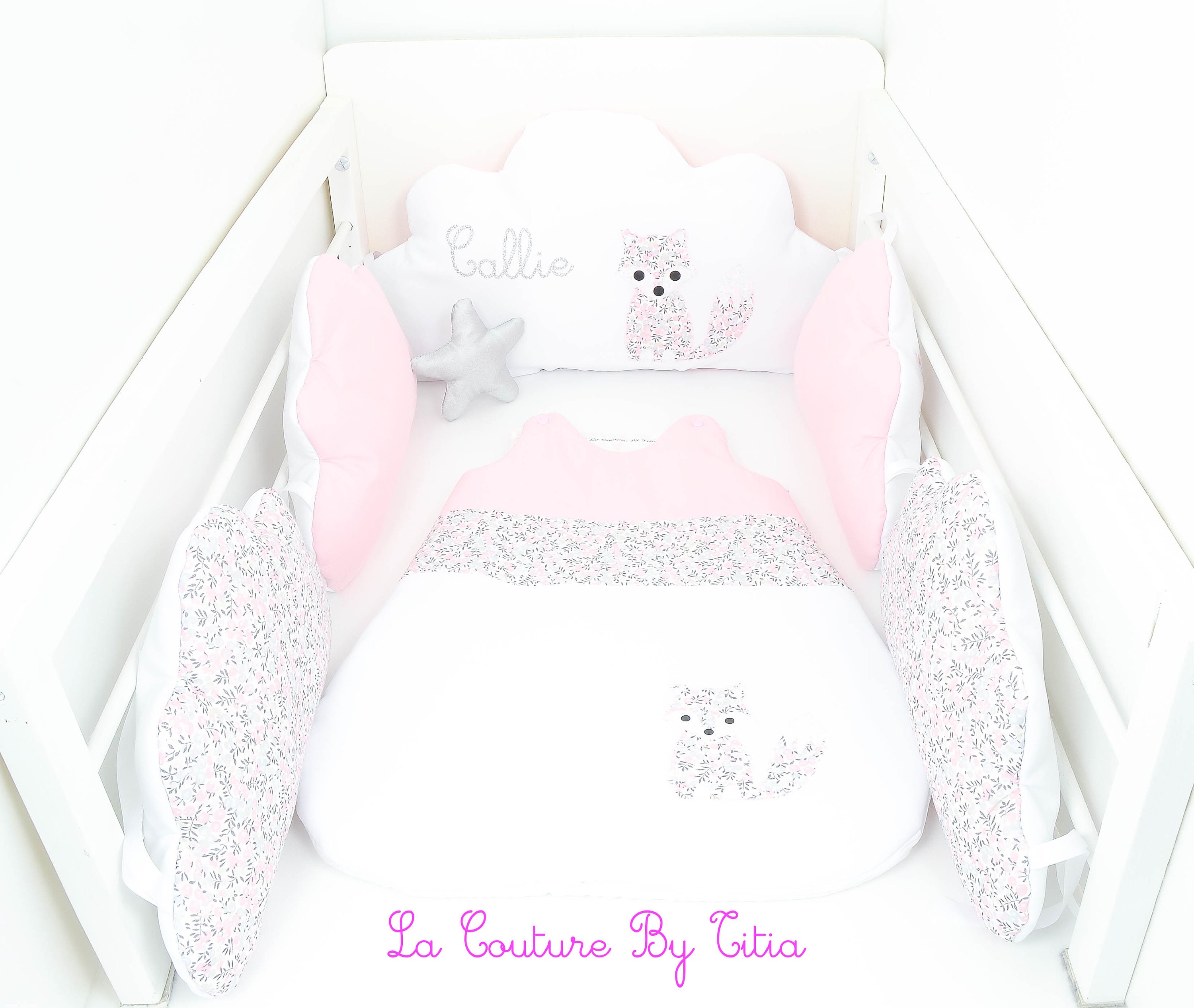 Coussins Nuage Pour Tour de Lit ou Parc à L'unité Blanc, Rose et Renard Liberty Witlshire