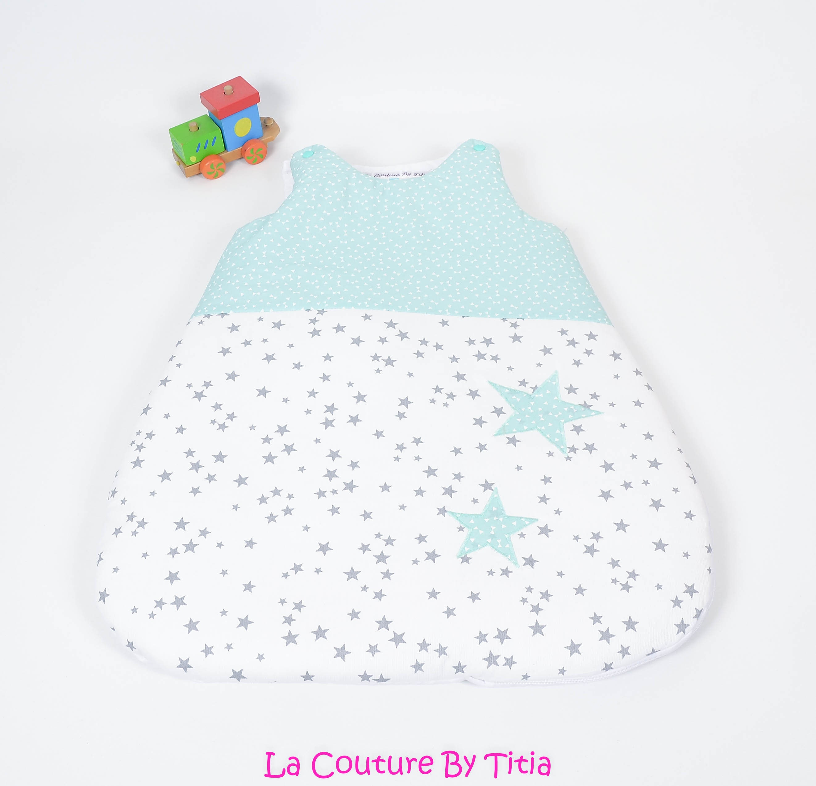 Turbulette Gigoteuse 0 - 6 Mois Fait Main Pluie d'étoiles Gris et Petits Triangles Vert d'eau @lacou