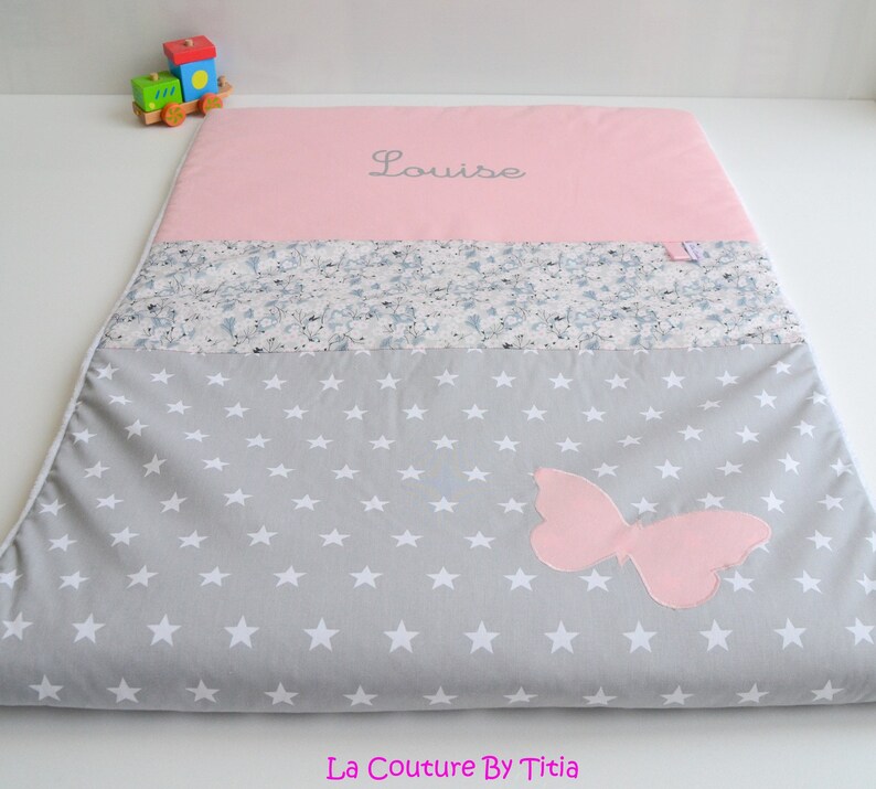 Baby Blankets Couverture Plaid B U00e9b U00e9 Personnalisable Fait Main Etoiles Gris Rose Papillon Liberty Mitsi Perle Lacouturebytitia Blankets Throws Baby Blankets Couverture Plaid B U00e9b U00e9 Personnalisable Fait Main Etoiles Gris Rose Papillon Liberty Mitsi Perle Lacouturebytitia Blankets Throws