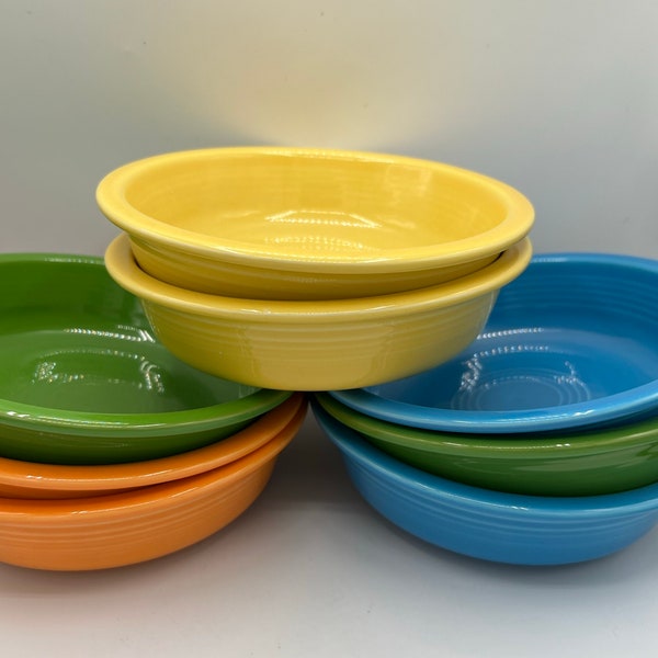 Fiesta Ware  Medium Bowl - Various Colors - 19 oz - Great Color!!  Sold Individually