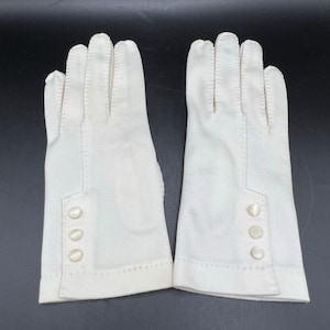 Vintage White Handstitched Nylon Gloves with Button Detail - Vintage 60&#39;s - Great Condition!!
