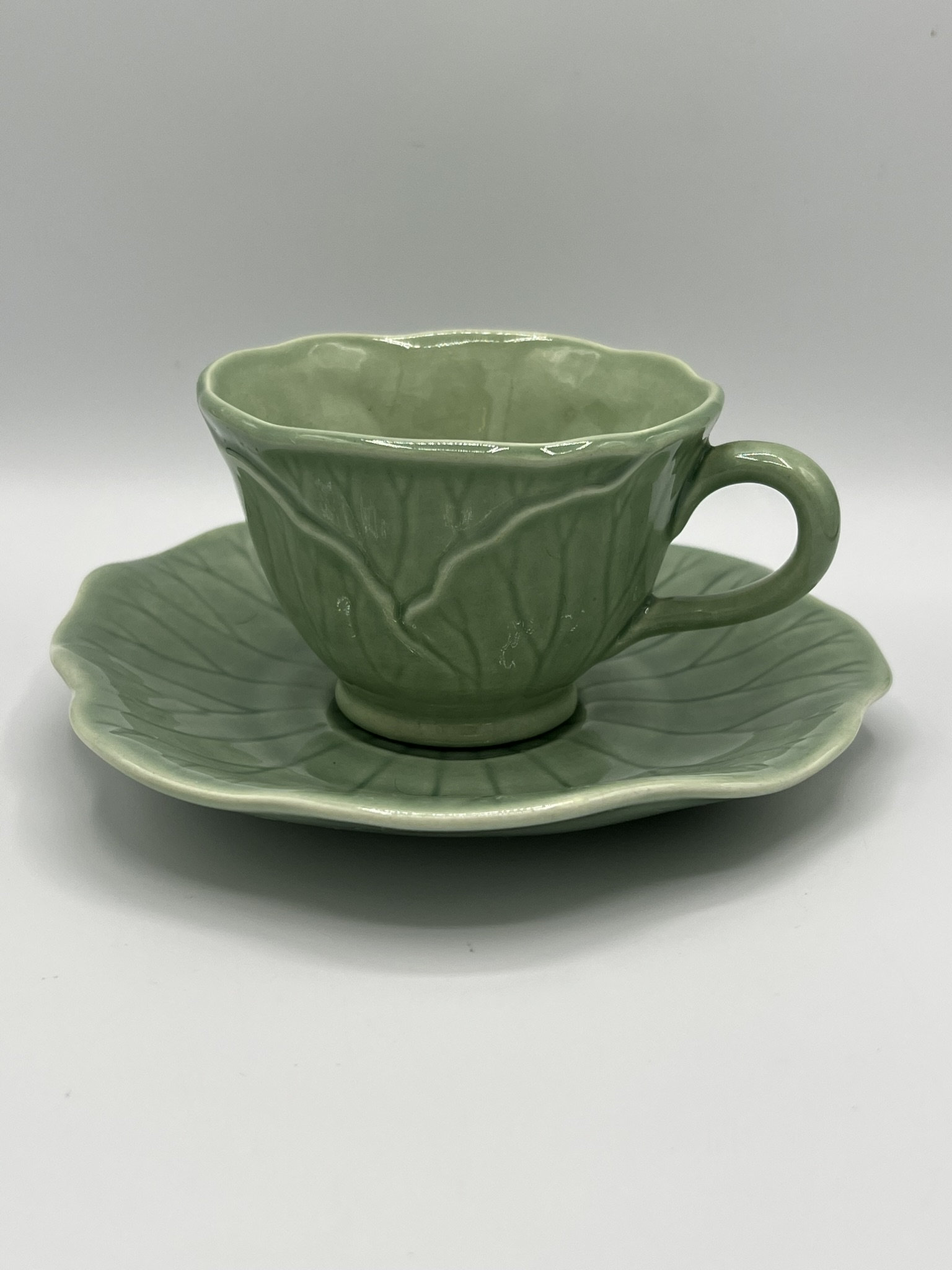 Vintage Metlox California Pottery - Jade Green - LOTUS Pattern - Cups and Saucers - Fantastic Condition!!