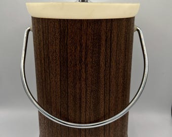 Brązowe plastikowe wiaderko na lód w stylu vintage: chromowane wykończenie, MCM Barware