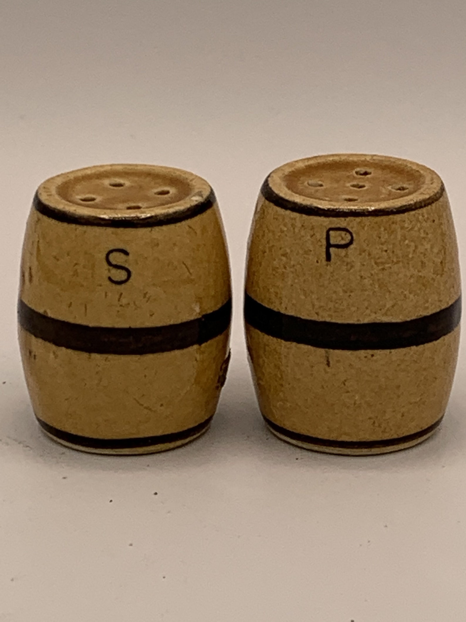 Vintage Salt and Pepper Shakers Beer Barrels Ready to let Etsy