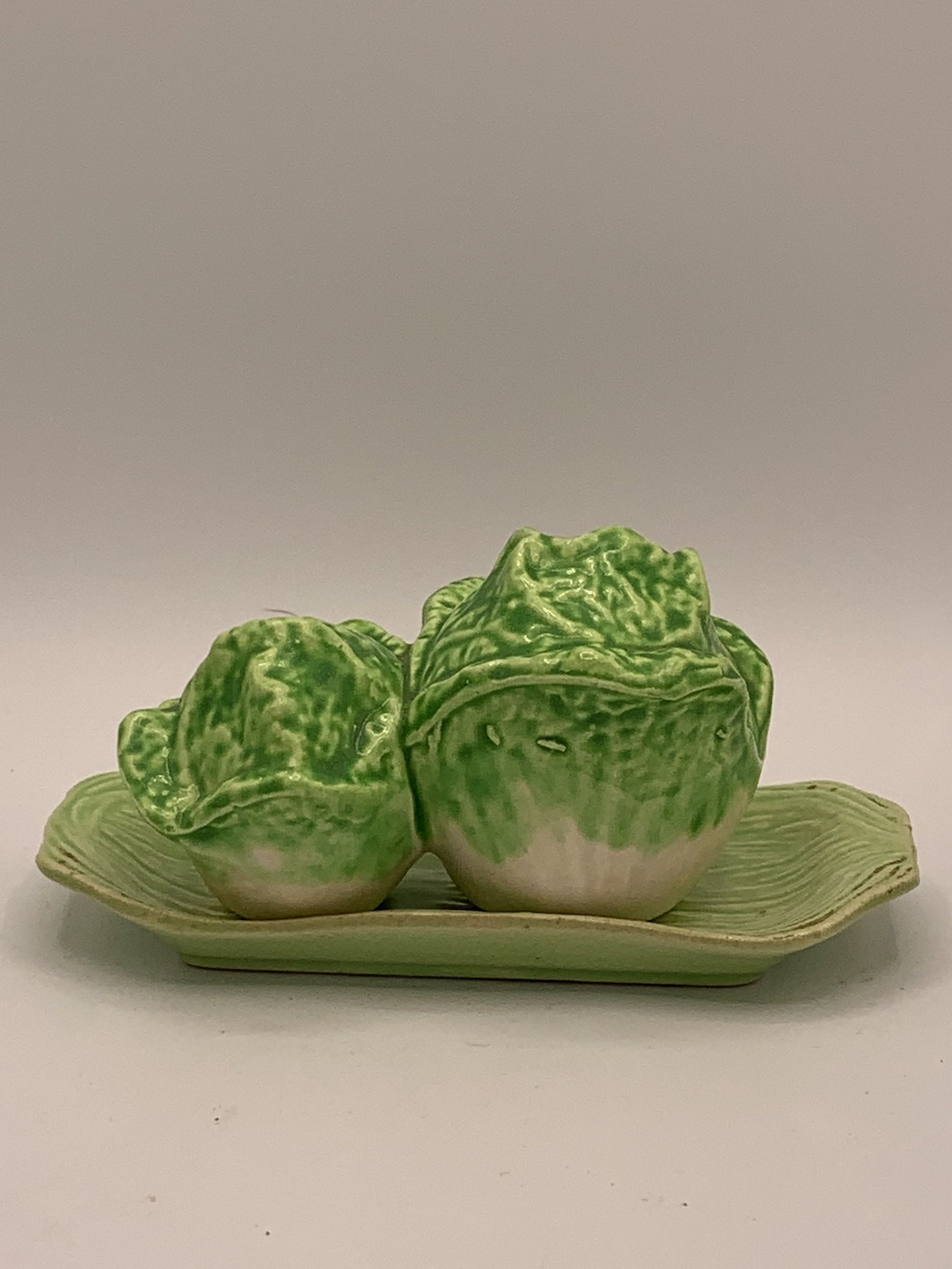 Vintage Salt and Pepper Shakers Lindas coles conectadas en Etsy España