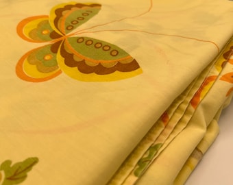 Vintage Groovy Butterfly Full Flat Sheet: Light Yellow MCM Bedding