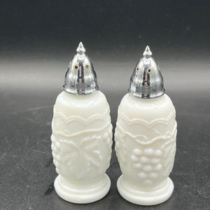 Super Cute Vintage Milk Glass Salt and Pepper Shakers - Boho, Farmhouse, Rustic.  Would make Joanna Gaines Happy!