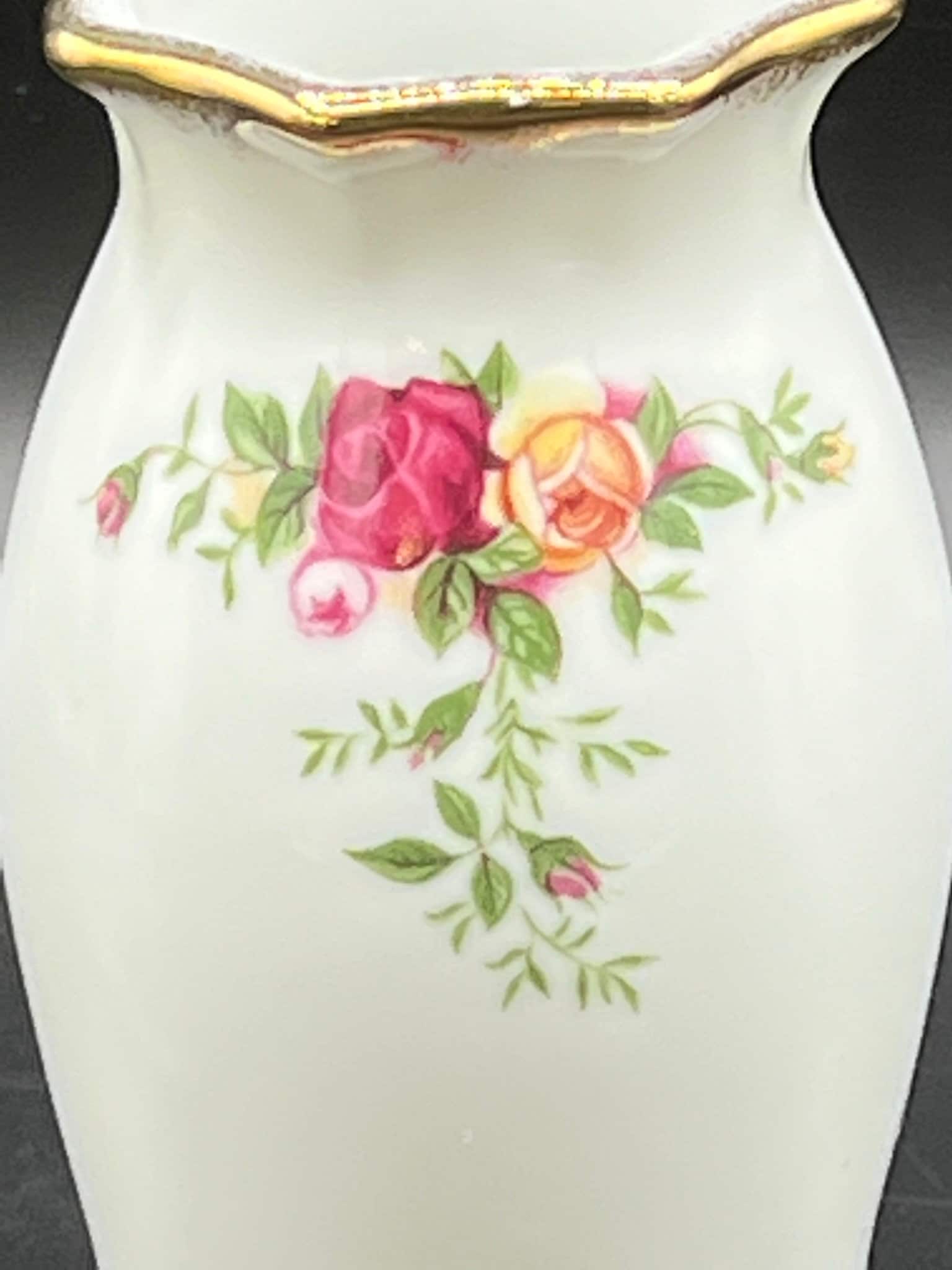 【希少品】ロイヤルアルバート★オールドカントリーローズ★大きな花瓶 希少品】ロイヤルアルバート☆オールドカントリーローズ☆大きな花瓶