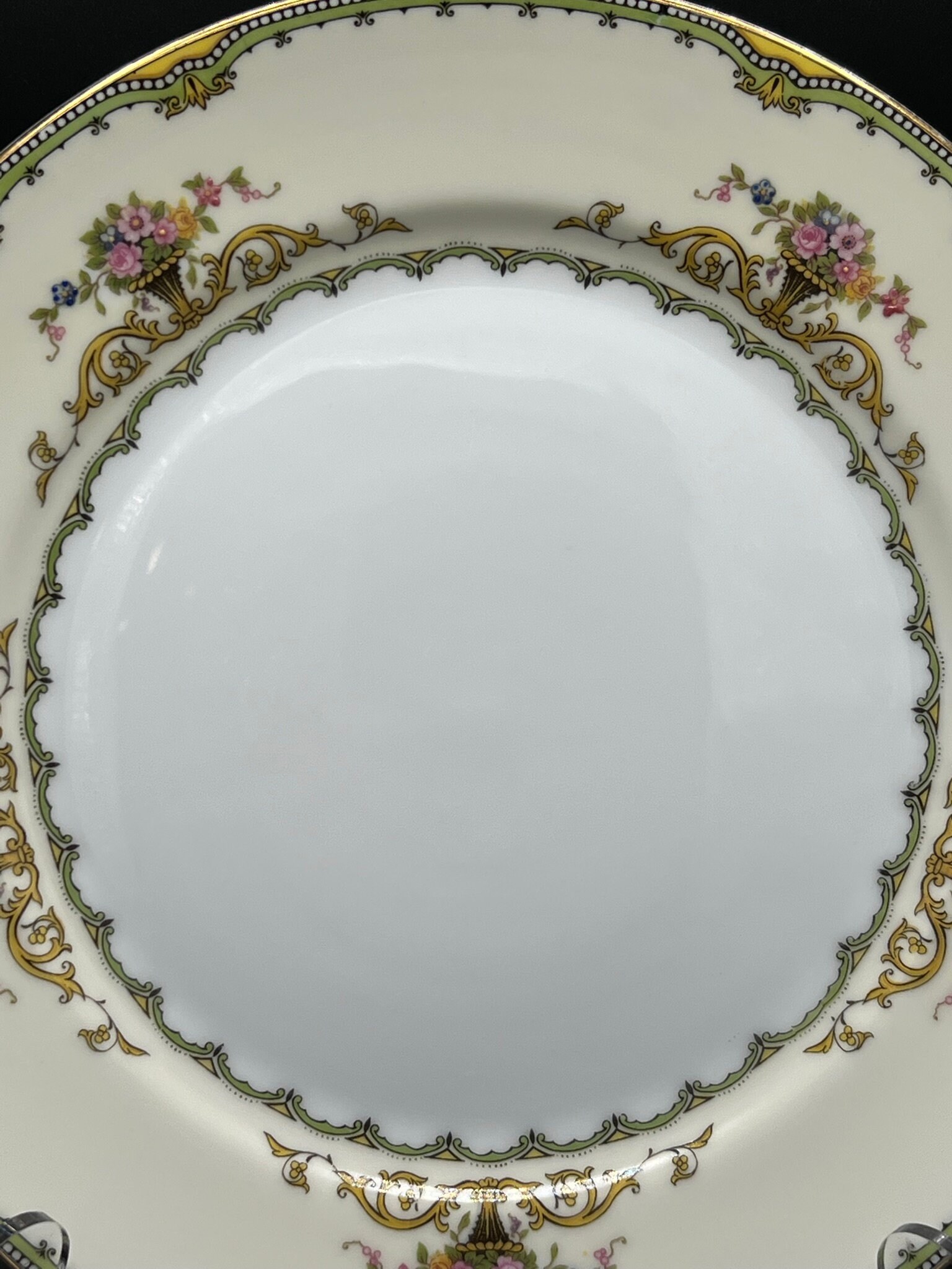 Vintage Noritake Amorosa Dinner Plate: Fine China With Gold, Green
