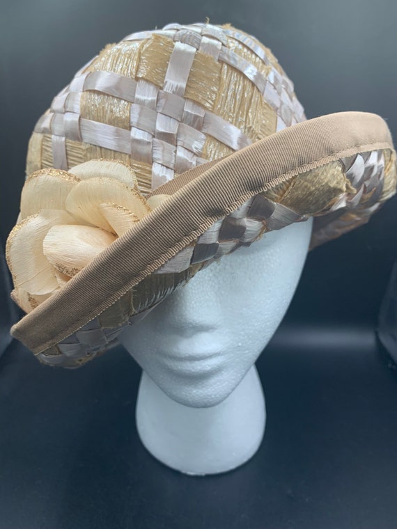 Vintage Structured Straw Hat with Beige Trim - Ba… - image 1