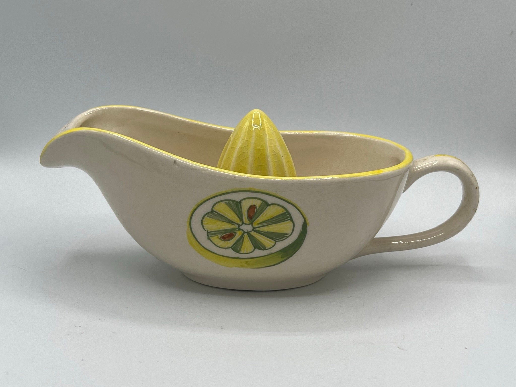 Vintage Sunny Yellow Juicer, Glass Citrus Juicer With 2 Cup Container,  Citrus Reamer, Vintage Cooking Accessory -  Finland