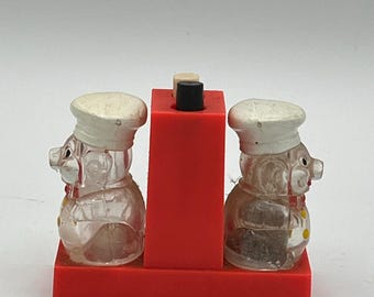 Vintage Push Button Salt and Pepper Shaker - Plastic Chef Pig! - Kitschy