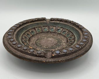 Vintage Concrete Outdoor Ashtray - 7.5" Round!  A Rare Piece!!
