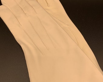 Kidslav Vintage White Kidskin Gloves - Size 7 - Made in France - So amazing!!  1950s