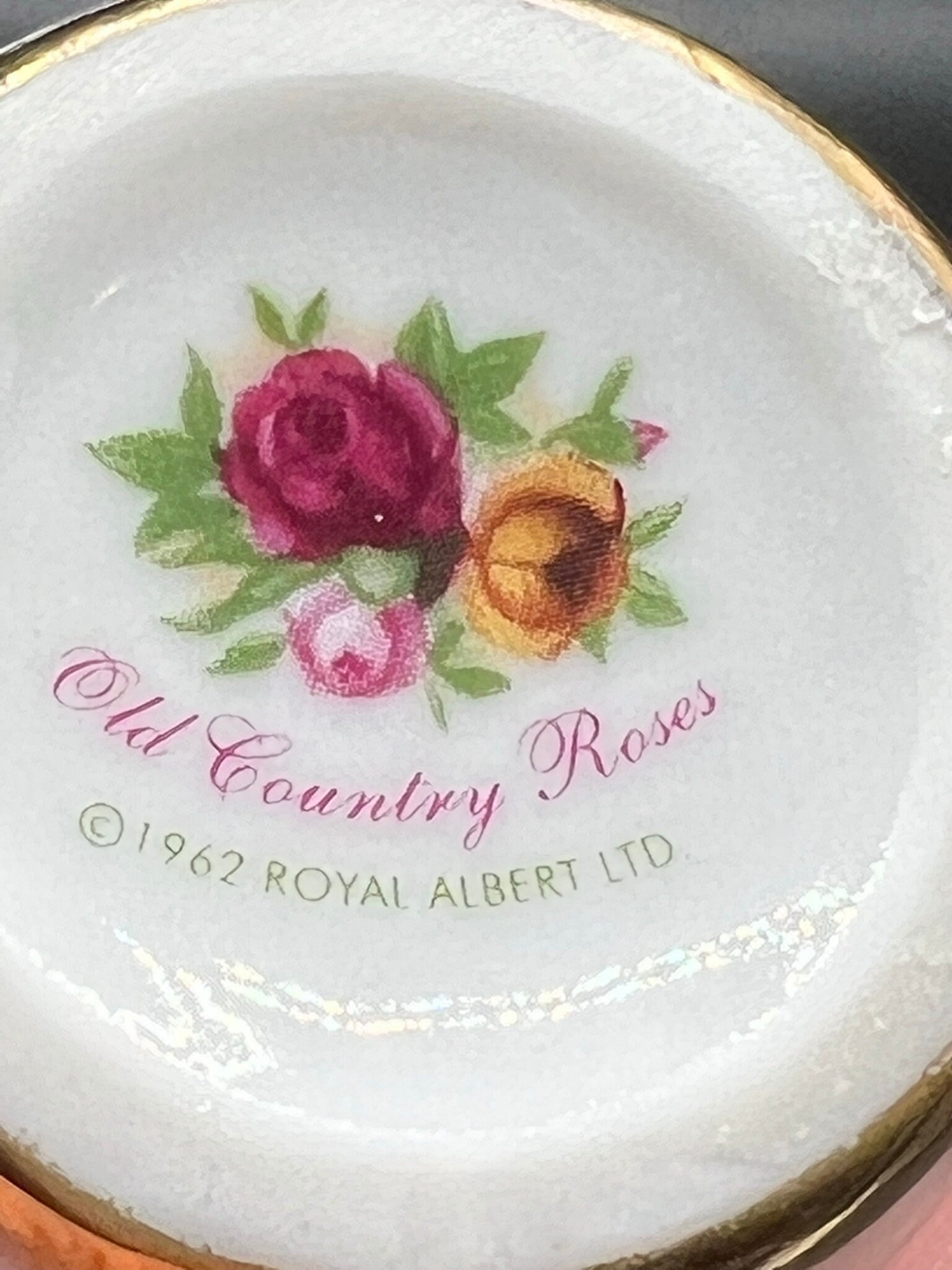 ヴィンテージ ロイヤルアルバート オールドカントリーローズ 花瓶 4.5