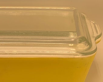 Pyrex Refrigerator Dish - Yellow 503 - 1.5 quart - WITH LID