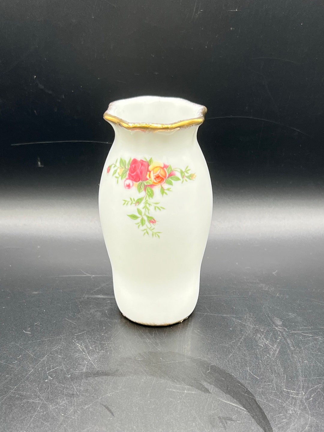 ヴィンテージ ロイヤルアルバート オールドカントリーローズ 花瓶 4.5