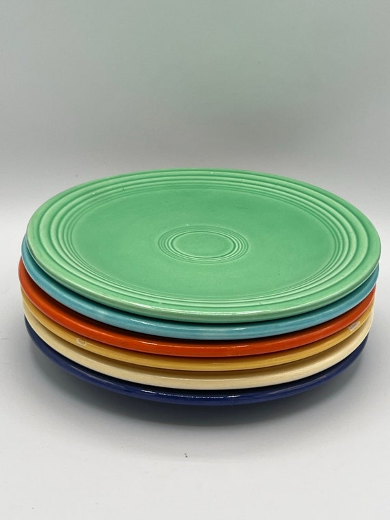 Vintage Fiesta Ware Bread Plate: 6.25