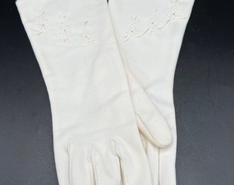 Vintage 60s White Nylon Gloves: Flower Applique Detail
