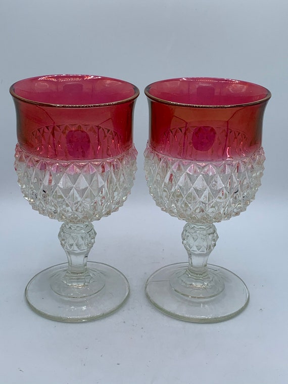 Diamond Point wine glasses in crystal glass, set of two.